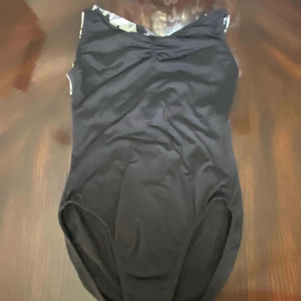 BLACK ELEGANT LEOTARD FOR SALE!!!!!🩰🖤